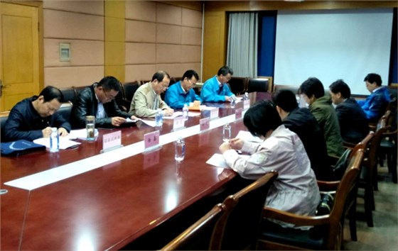 省發改委低碳試點城市調研組來皖南電機調研 省發改委低碳試點城市調研組來皖南電機調研