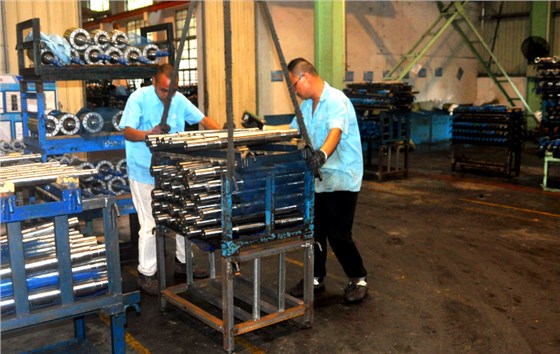 公司各車間及時做好防汛工作 公司各車間及時做好防汛工作