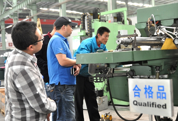 皖南電機:經銷商參觀車間現場 皖南電機:經銷商參觀車間現場