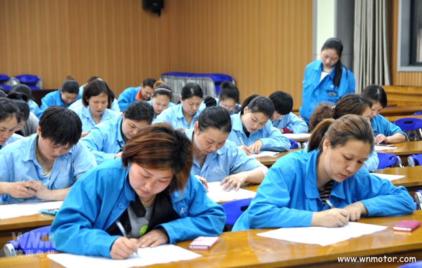 三相異步電動(dòng)機(jī)廠家 三相異步電動(dòng)機(jī)廠家