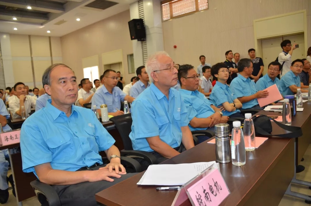 皖南電機:皖南電機:參加省質量獎評審的公司領導 公司代表在省質量獎答辯會現場 皖南電機:皖南電機:參加省質量獎評審的公司領導 公司代表在省質量獎答辯會現場