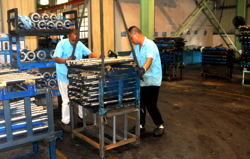 公司各車間及時做好防汛工作 公司各車間及時做好防汛工作